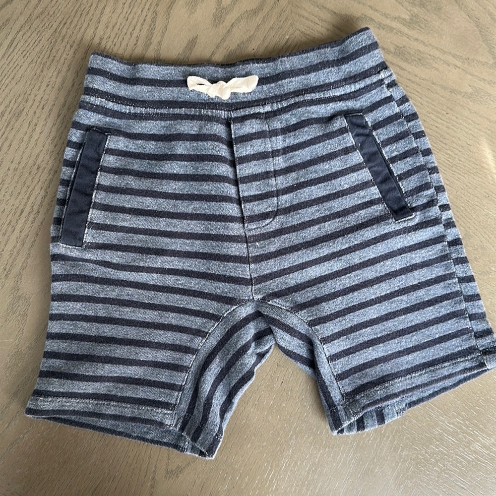 Crewcuts (J-crew) boys size 5 sweat-shorts